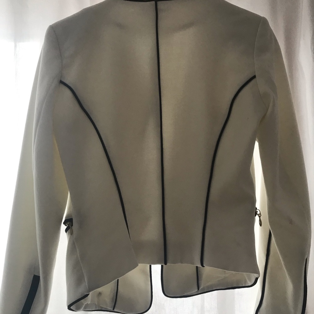 Chic white jacket - Picture 7 of 7